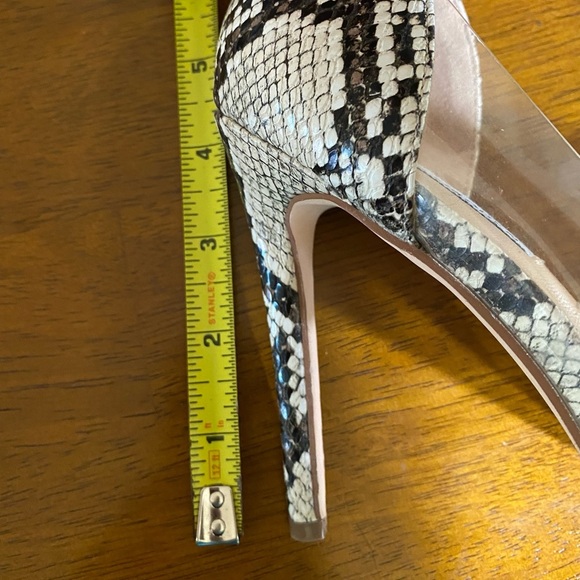 STEVE Madden Women's Shira D'Orsay size 7, Python 4” Heels. Near perfect EUC! - Picture 10 of 14